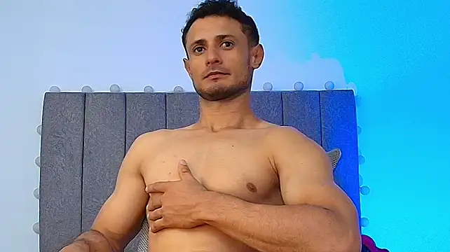 Adonys_Lewis_ লাইভ XXX চ্যাট