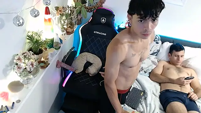 Kevinjchan1's Live XXX Chat
