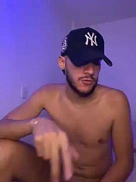Maxi_leon19 live XXX chat