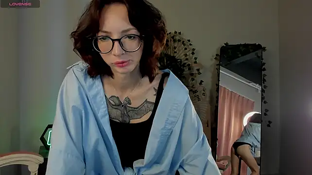 Runa_Ashen Adlı Modelin Canlı XXX Sohbeti