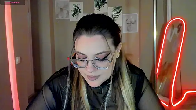 Živý XXX chat MiraTorson