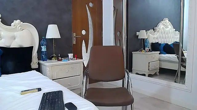 MeghanLoft's Live XXX Chat