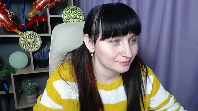 Živý XXX chat NinaFlawlees