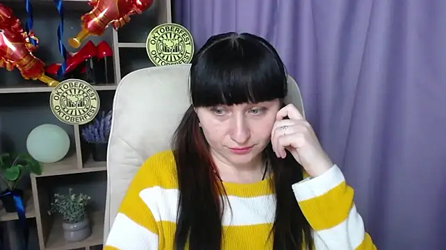 NinaFlawlees' Live XXX Chat