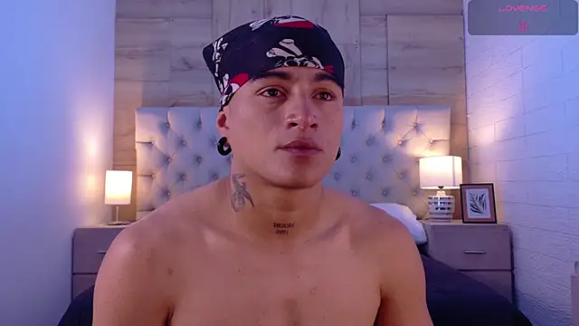 LiamDeepsn Live XXX chat
