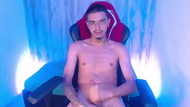 Chatroom XXX en direct de Tayson_Hot