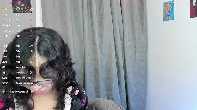Chat XXX ao vivo de indra_cam