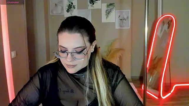 Chat XXX ao vivo de MiraTorson