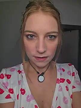 XLisaxx's Live XXX Chat
