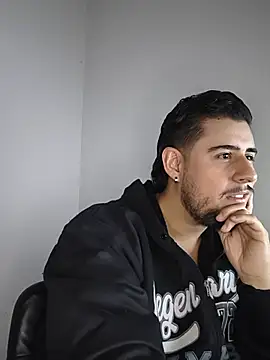 Ryan_evannss_ – Naživo XXX chat
