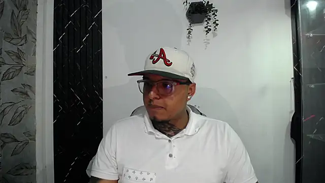 צ'אט XXX בשידור חי של Duke_DarkBoy99