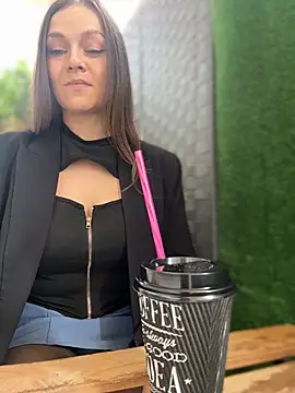 CrazyTori – Naživo XXX chat