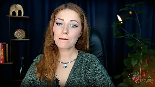 MissBeverlyMills লাইভ XXX চ্যাট