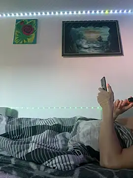 Toyjungee Adlı Modelin Canlı XXX Sohbeti