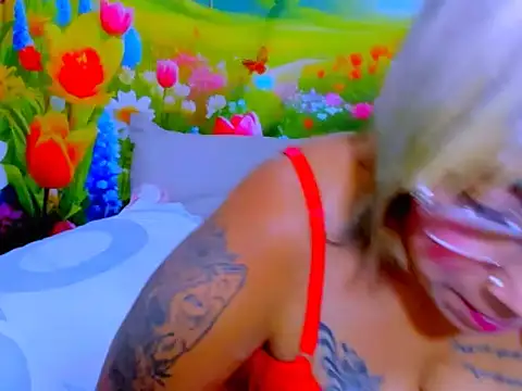 Chat +18 de indianroxy ao vivo