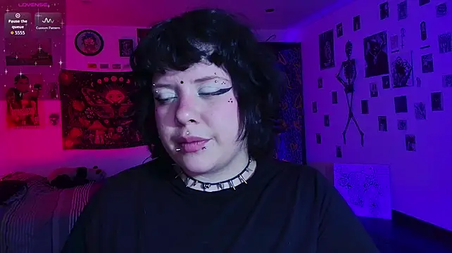 Sabrina_scarlett: онлайн-секс-чат