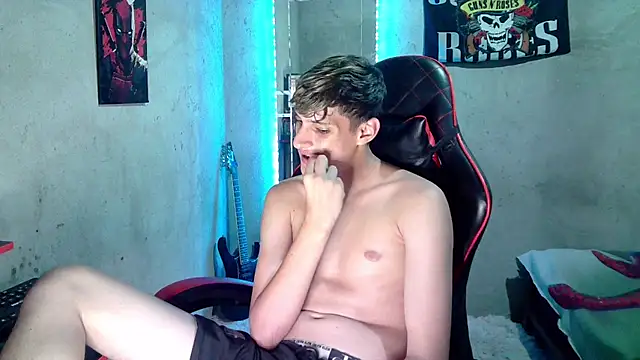 flaquito_junior's Live XXX Chat