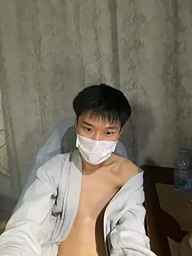 Zhang_yiovo Pertunjukan Webcam