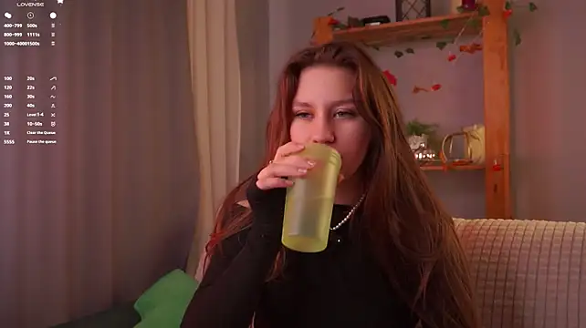 XXX chat uživo modela ShantellAngulo