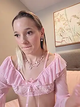Chloe_StClaire – Naživo XXX chat