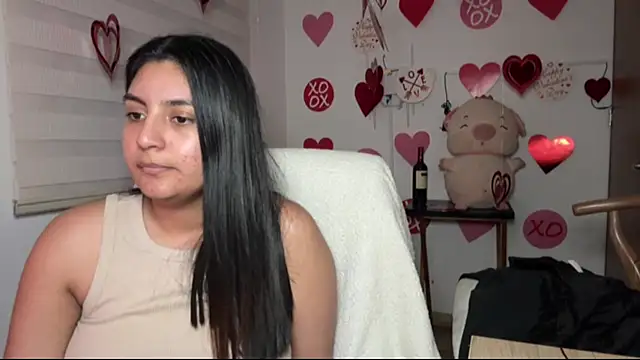 cloe_small's Live XXX Chat