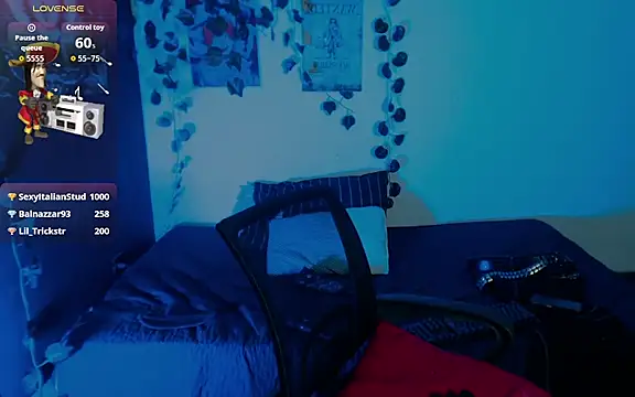 JohnnyJones_ XXX чат на живо