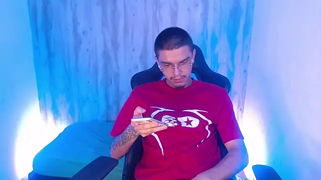 Tayson_Hot élő XXX-chatje