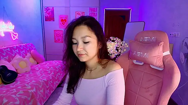 Chatroom XXX en direct de adeline