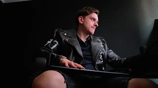 FelixStarkk Chat XXX live