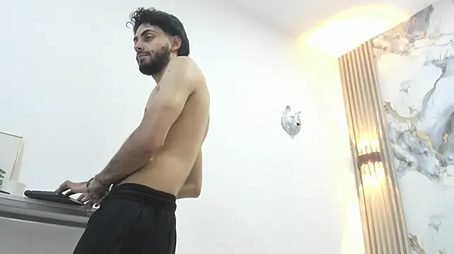 XXX chat uživo modela dashmonroe