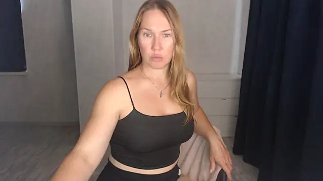 Онлайн чат XXX Magic_Mary_ass