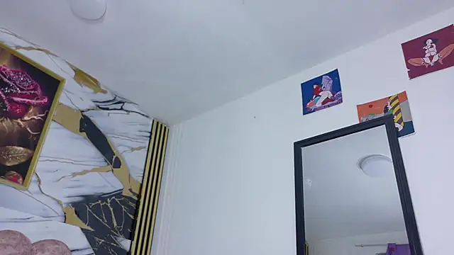 Czat XXX na żywo – Kazsandraa