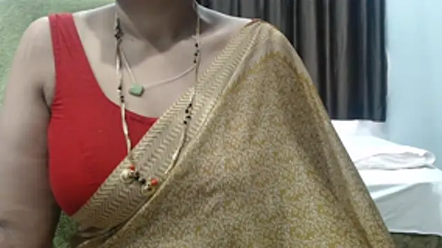 Chat XXX en directo de sunitha-3