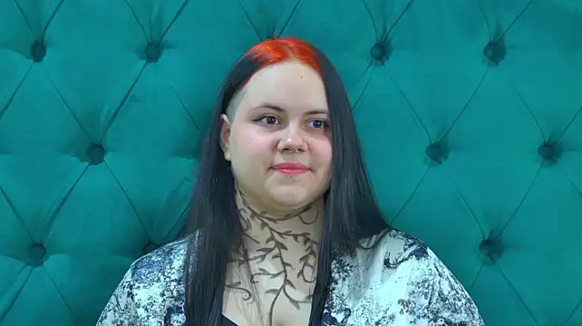 دردشة DaisyHarts الجنسية المباشرة