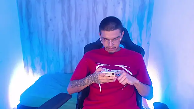 Chat XXX en directo de Tayson_Hot