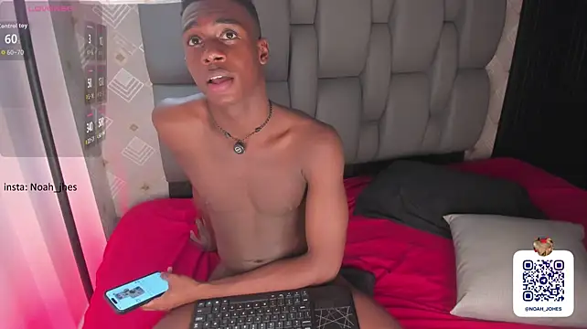 noah_johes' Live XXX Chat