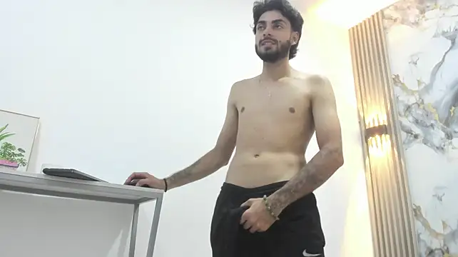 XXX chat uživo modela dashmonroe