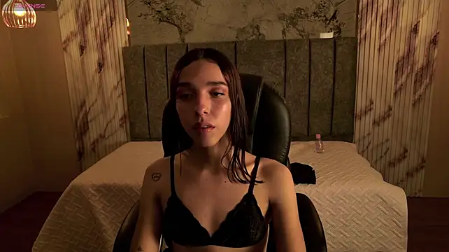 nikkydoll Live XXX-chat