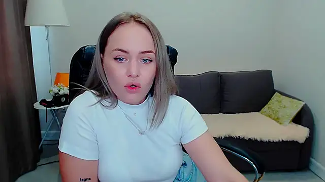 LiluMoon__'s Live XXX Chat