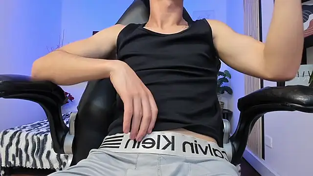 Chatroom XXX en direct de Benji23_