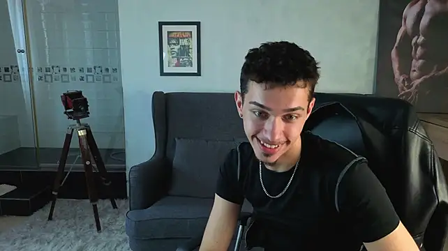 XXX chat uživo modela KaydenDrew