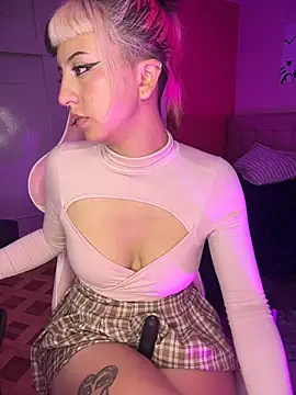 Chatroom XXX en direct de RebelKitty_