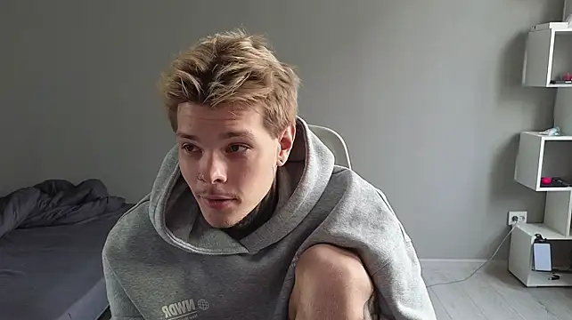 צ'אט XXX בשידור חי של DENIS_HERE
