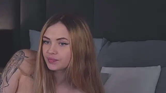 AnnaSpacey: онлайн-секс-чат