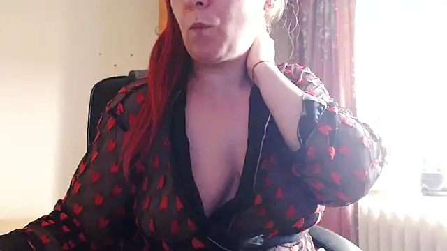 Chat XXX en directo de NymphoQueenn