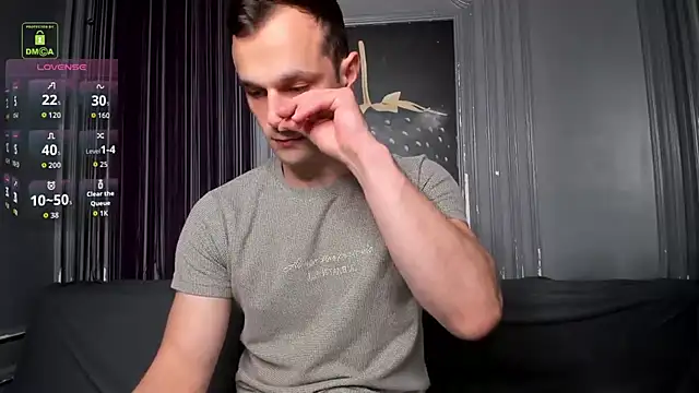 XXX chat uživo modela BrandonNorris