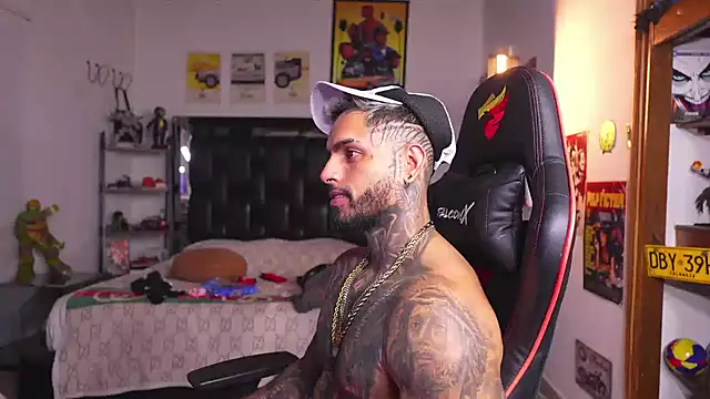Živý XXX chat logan_hugh8