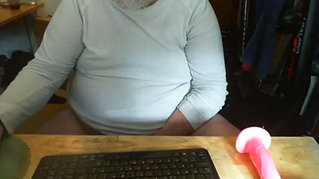 Owned_drone Chat XXX live