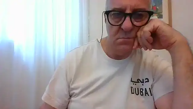 XXX chat uživo modela ANONIMO7735