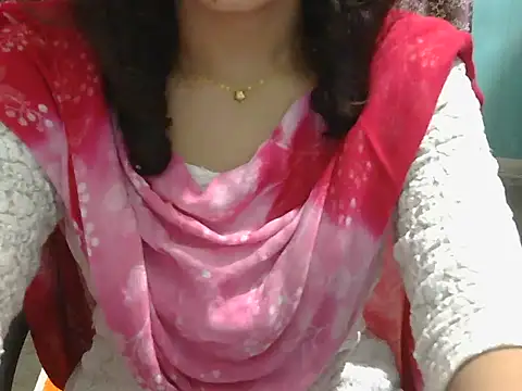 Adorable_Ayesha Adlı Modelin Canlı XXX Sohbeti